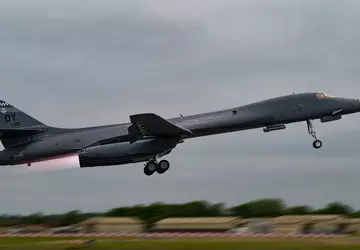 B-1B Lancer strategische bommenwerpers nemen voor ...