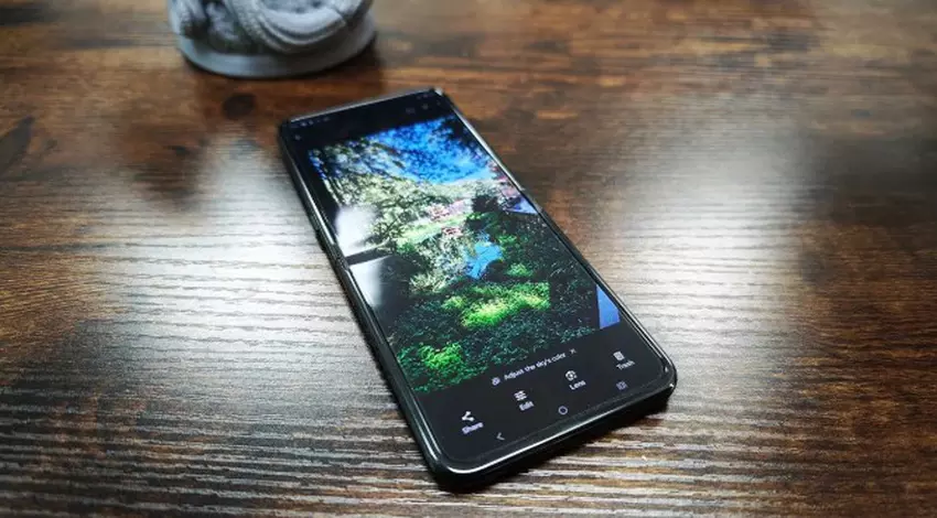 Motorola Razr Ultra 2025 fliptelefoon