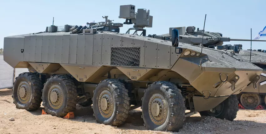 Israëlisch leger gebruikt nieuwe Eitan APC's tegen Hamas-terroristen in Gazastrook