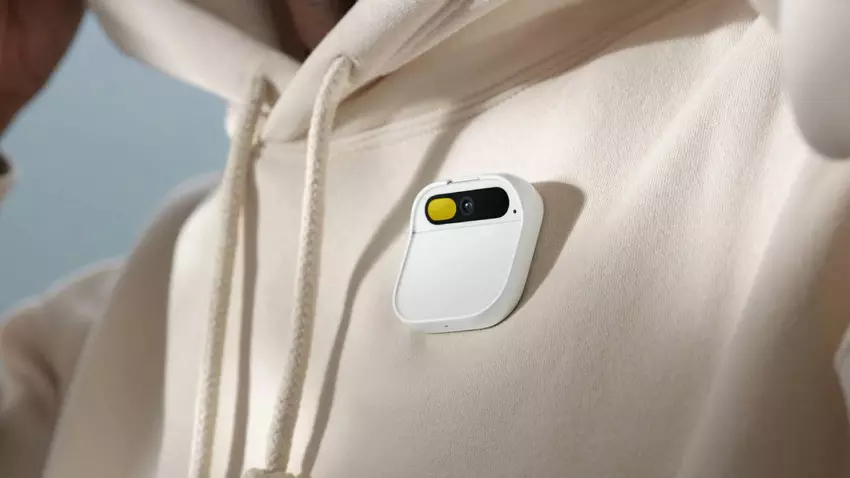 Het is niet van de grond gekomen: Human, het bedrijf dat de AI Pin heeft ontwikkeld, is op zoek naar een koper. 