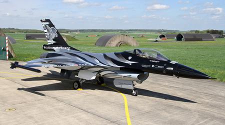 Niet alleen Nederland, Denemarken en Noorwegen: België zal ook F-16 Fighting Falcon gevechtsvliegtuigen afstaan aan Oekraïne, maar zodra het F-35 Lightning II's ontvangt