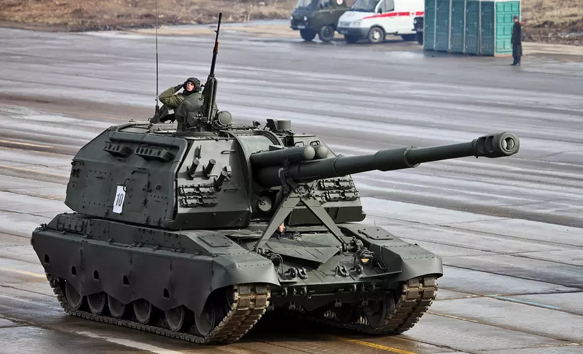 Oekraïense FPV-drone vernietigt Russische zelfrijdende houwitser Msta-S ter waarde van $ 1,6 miljoen voor $ 500