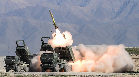 Lockheed Martin gaat het Amerikaanse leger extra GMLRS projectielen leveren voor HIMARS met een bereik tot 80 kilometer.