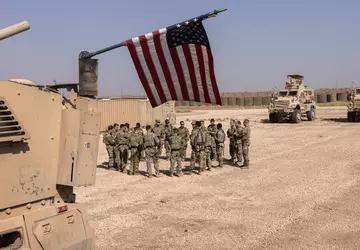 Het Amerikaanse leger heeft luchtaanvallen uitgevoerd ...