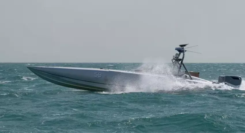 De Amerikaanse marinedrone Devil Ray heeft voor het eerst raketten gelanceerd tijdens een missie in het Midden-Oosten