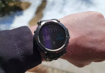 De Amazfit T-Rex Ultra smartwatch heeft ...