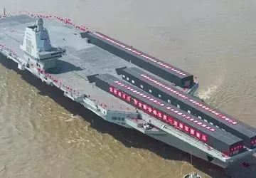 China's Fujian vliegdekschip, dat onderdak zal ...