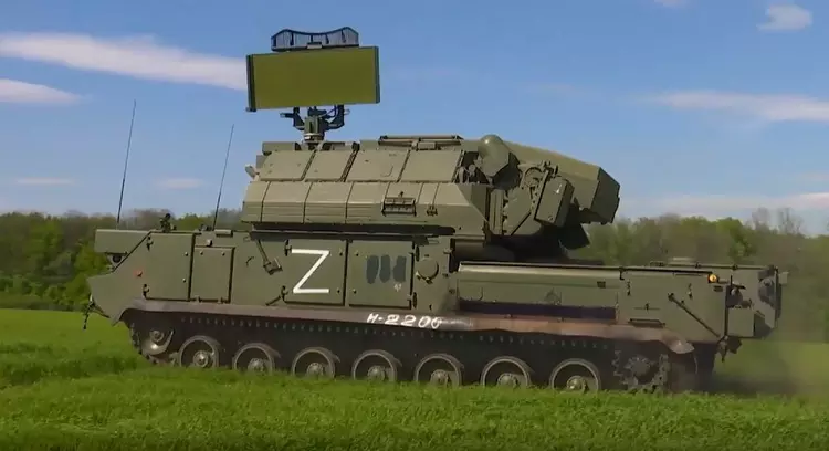 Een FPV-drone raakte een lanceerinrichting voor ...