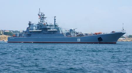Oekraïense inlichtingendienst heeft met een maritieme drone het grote Russische landingsschip Caesar Kunikov tot zinken gebracht