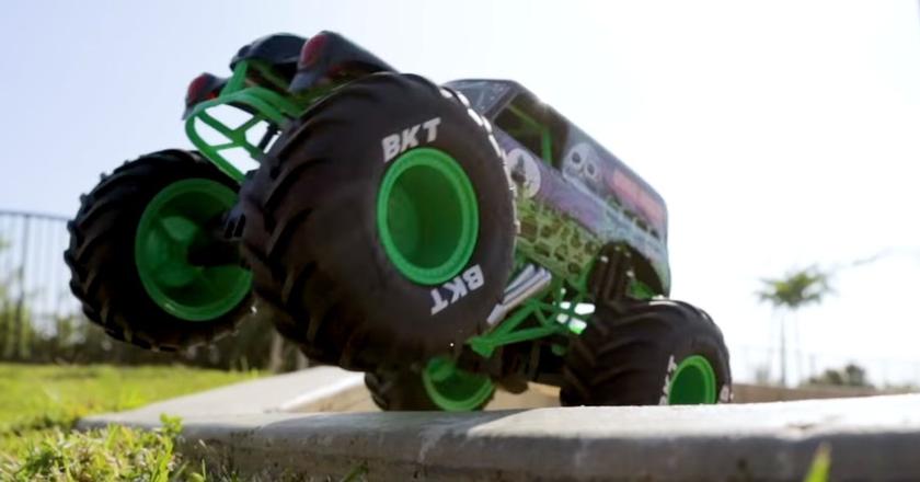 1:24 Monster Jam rc auto onder 100 euro