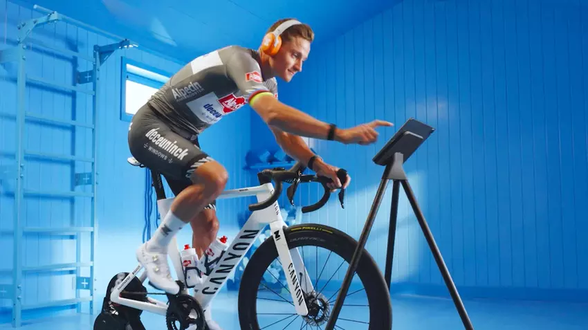 H2O Audio heeft de limited edition Zwift x RIPT Ultra - hoofdtelefoons voor serieuze trainingen uitgebracht