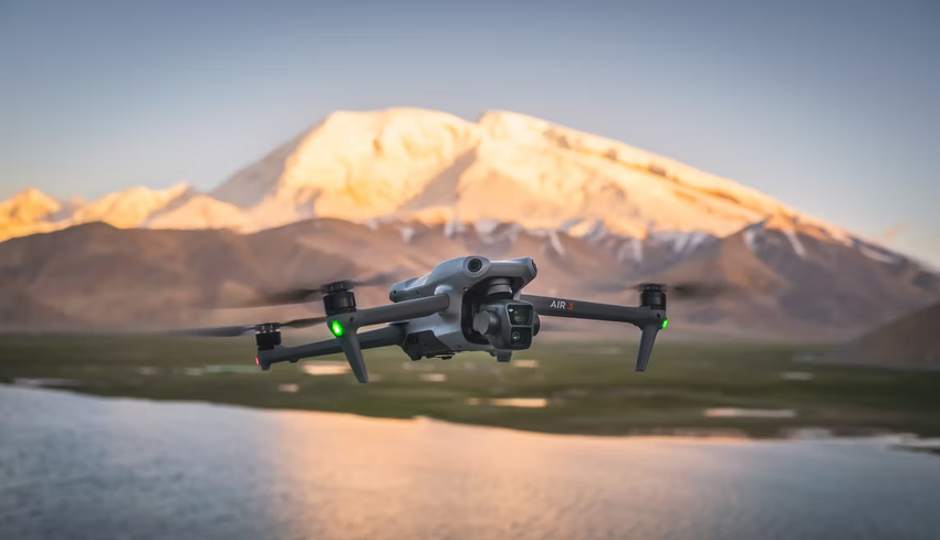 DJI Air 3 - een quadcopter met twee 4K-camera's, vliegtijd tot 46 minuten en obstakeldetectie in alle richtingen, prijs vanaf $1099