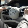 Voorbeeld van technologie in nieuwe Mercedes-Benz voertuigen