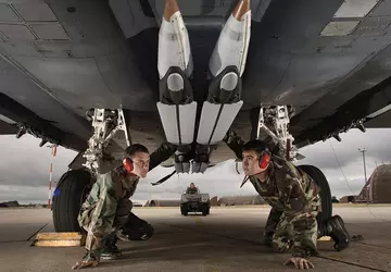 Oekraïense vliegtuigen zijn begonnen met het ...