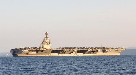 De Amerikaanse marine heeft een gevechtsgroep onder leiding van 's werelds grootste vliegdekschip USS Gerald R. Ford naar Italië gestuurd voor een bedrag van meer dan 13 miljard dollar.
