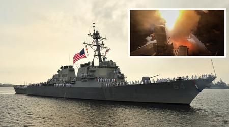 De Arleigh Burke-klasse destroyer USS Carney vernietigde 15 drones en vier kruisraketten in 9 uur in de Rode Zee.