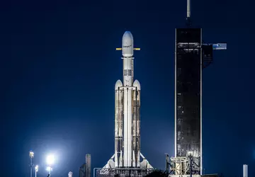 Falcon Heavy voltooit met succes zesde ...