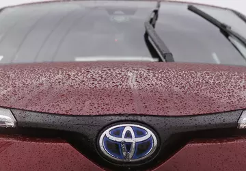 Toyota gaat onderdelen van oude auto's ...