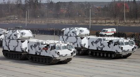 De Oekraïense strijdkrachten hebben een zeer zeldzame Arctic Tor-M2DT vernietigd - Rusland had slechts 12 van dergelijke grond-luchtraketsystemen.
