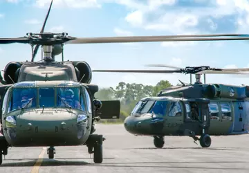 Indonesië koopt 24 Sikorsky S-70M Black ...