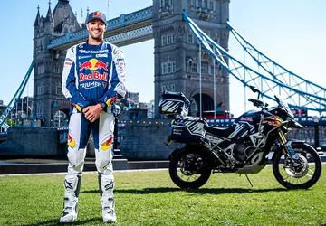 Om de wereld op een motorfiets ...