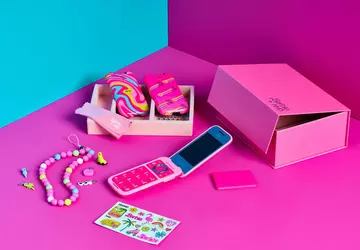 HMD's Barbie-telefoon: een 129 dollar flip-telefoon ...