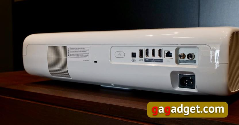 Samsung SP-LSP9T ultra short throw projector vergelijking