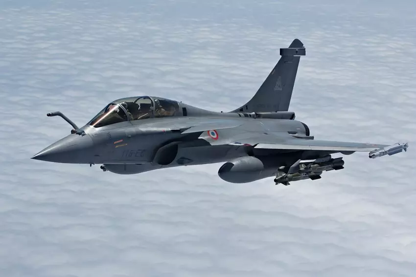 India koopt 26 Dassault Rafale-gevechtsvliegtuigen en 3 Scorpene-klasse onderzeeërs van Frankrijk