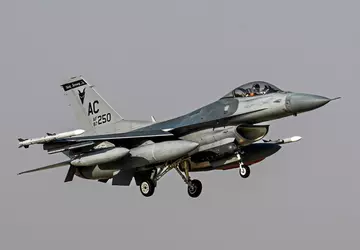 F-16 Fighting Falcon-gevechtsvliegtuigen uit de VS ...
