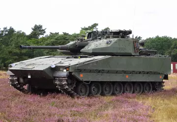 Zweedse Stridsfordon 90 BMP's arriveren in ...