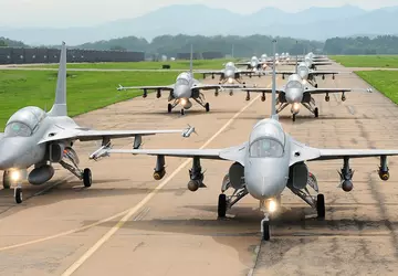 KAI verdubbelt productie van FA-50 Fighting ...