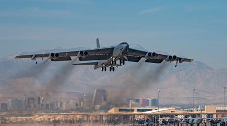 De VS heeft vier B-52H Stratofortress kernbommenwerpers ingezet in het Verenigd Koninkrijk.
