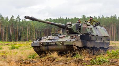 Duitsers laten zien hoe ze Oekraïense militairen trainen op PzH 2000 