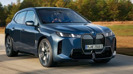 BMW iX krijgt een facelift, meer vermogen en een grotere actieradius