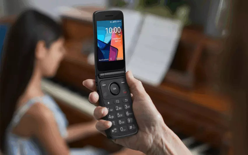 Knoptelefoon Flip 4 5G. Illustratie: TCL