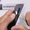 Het demonteren van de Fairphone 6
