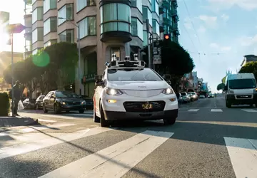 Cruise test robot taxi in Nashville, ...