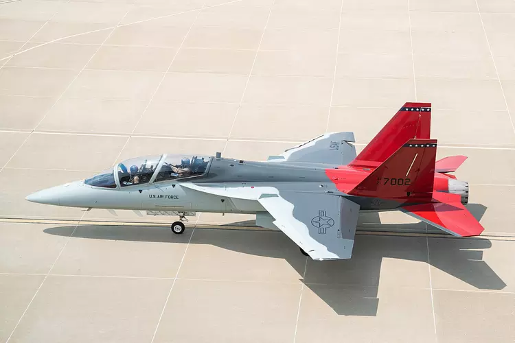 Ter vervanging van de F-16 Fighting ...