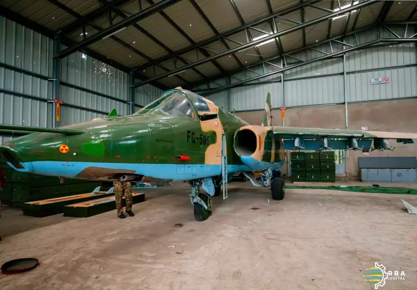 Rebellen DR Congo nemen tanks en Su-25's in beslag