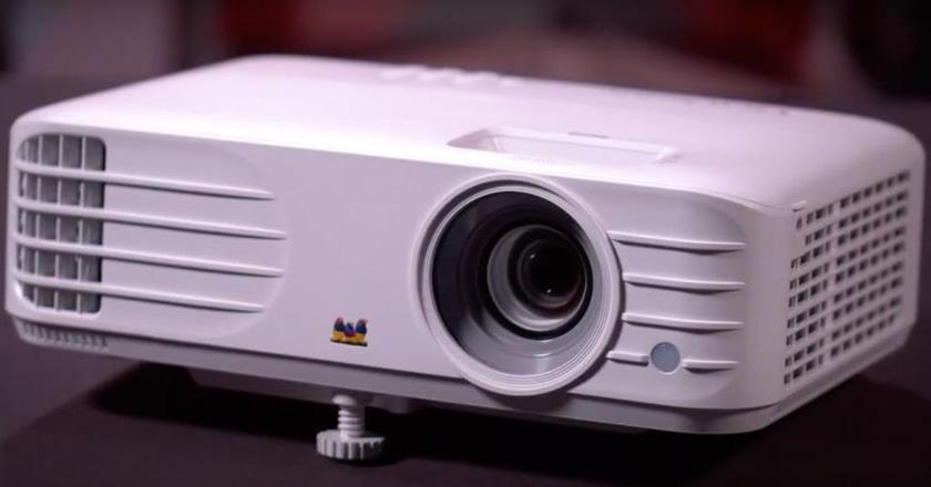 ViewSonic PX701HDH long throw projector voor kerk