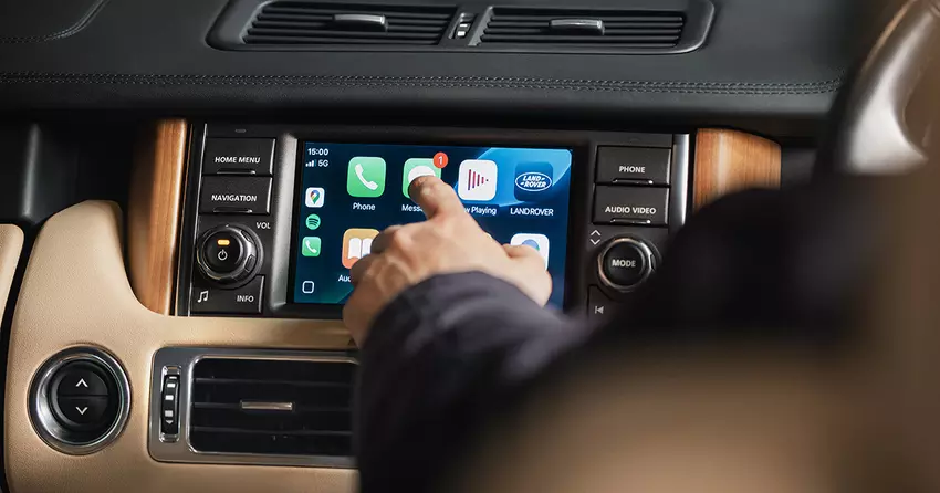 Het officiële infotainmentsysteem met Apple CarPlay is nu beschikbaar voor de L322-generatie van de Range Rover