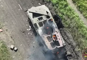 Oekraïense drone gooide granaten naar Russisch ...