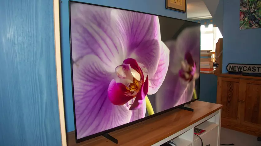 Samsung 55-Inch Crystal U8000F 4K TV onder 500