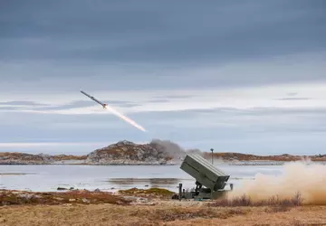 Noorwegen draagt extra lading NASAMS-grond-luchtraketsystemen over ...