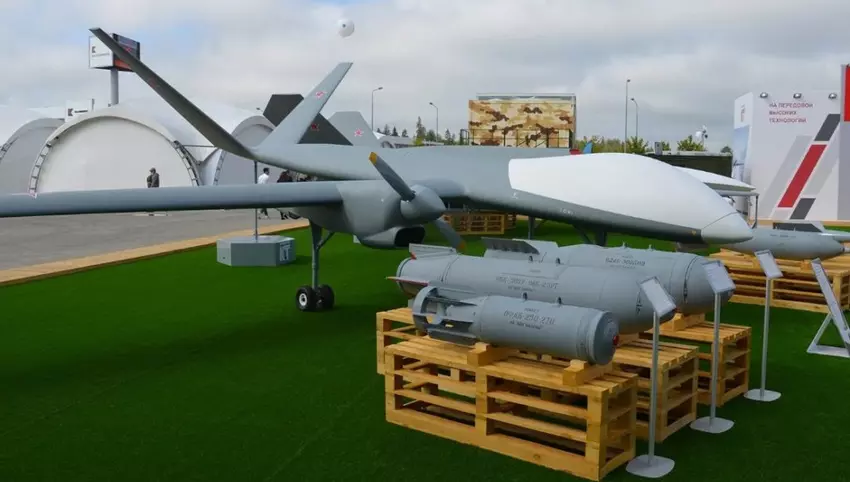 Rusland heeft officieel de eerste vlucht bevestigd van de Sirius aanvalsdrone, die de MQ-9 Reaper kopieert - de leveringen beginnen eind 2023.