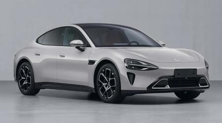Xiaomi SU7 voor het eerst onthuld in hoge kwaliteit beelden - de elektrische auto krijgt een motor met maximaal 673 pk, een CATL of BYD batterij en een snelheid tot 210 km / h