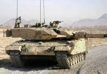 Canada verhuist 15 Leopard 2A4M CAN ...