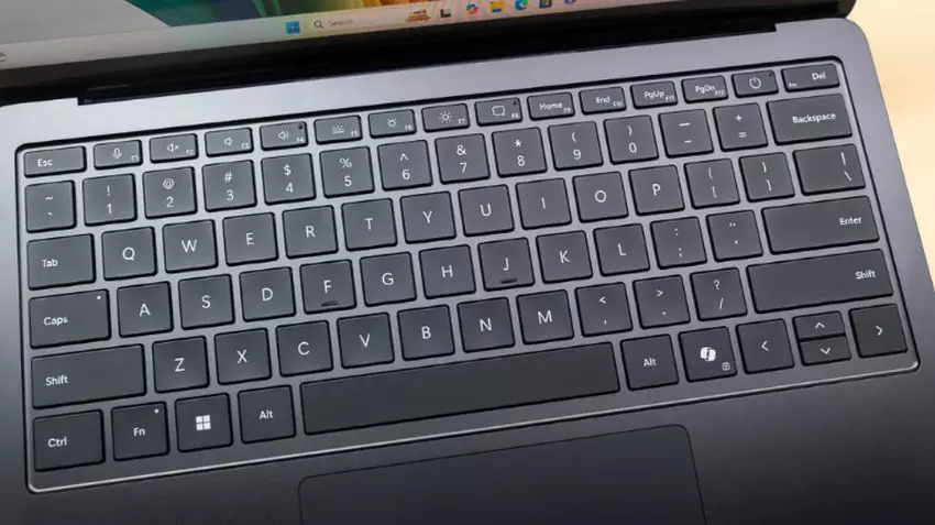  Microsoft Surface Laptop 7 (13,8″) AI PC