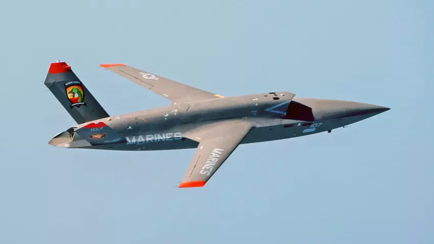 Het US Marine Corps nam de XQ-58A Valkyrie aanvalsdrone voor het eerst mee de lucht in.