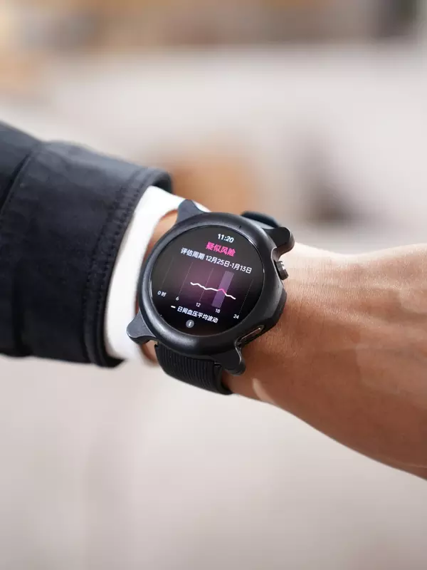 Nieuwe Oppo Watch X2 in een beschermhoesje